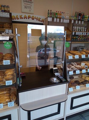 Защитный экран на хромированных опорах - фото 4745