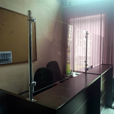 Защитный экран на хромированных опорах - фото 4751